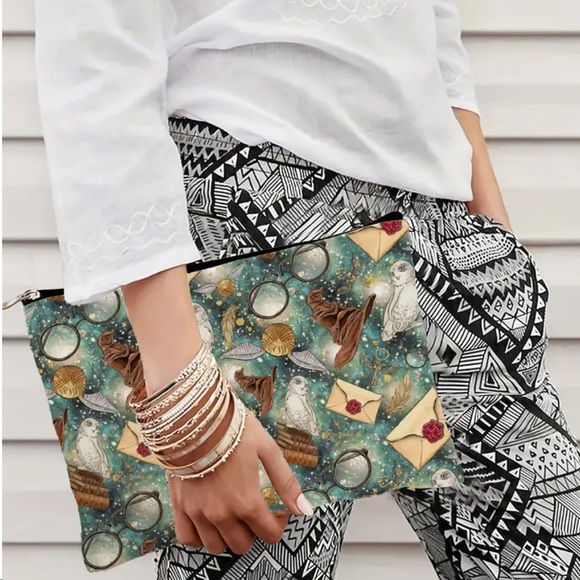 Harry Potter Makeup Bag - Picture 4 of 8